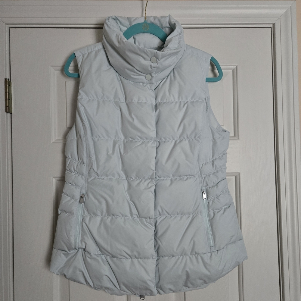 Athleta Mint Green /Light Gray Downtown Quilted Vest Sz M NWT